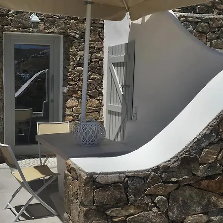 Villa Rineia - Offering Pool And Sea View